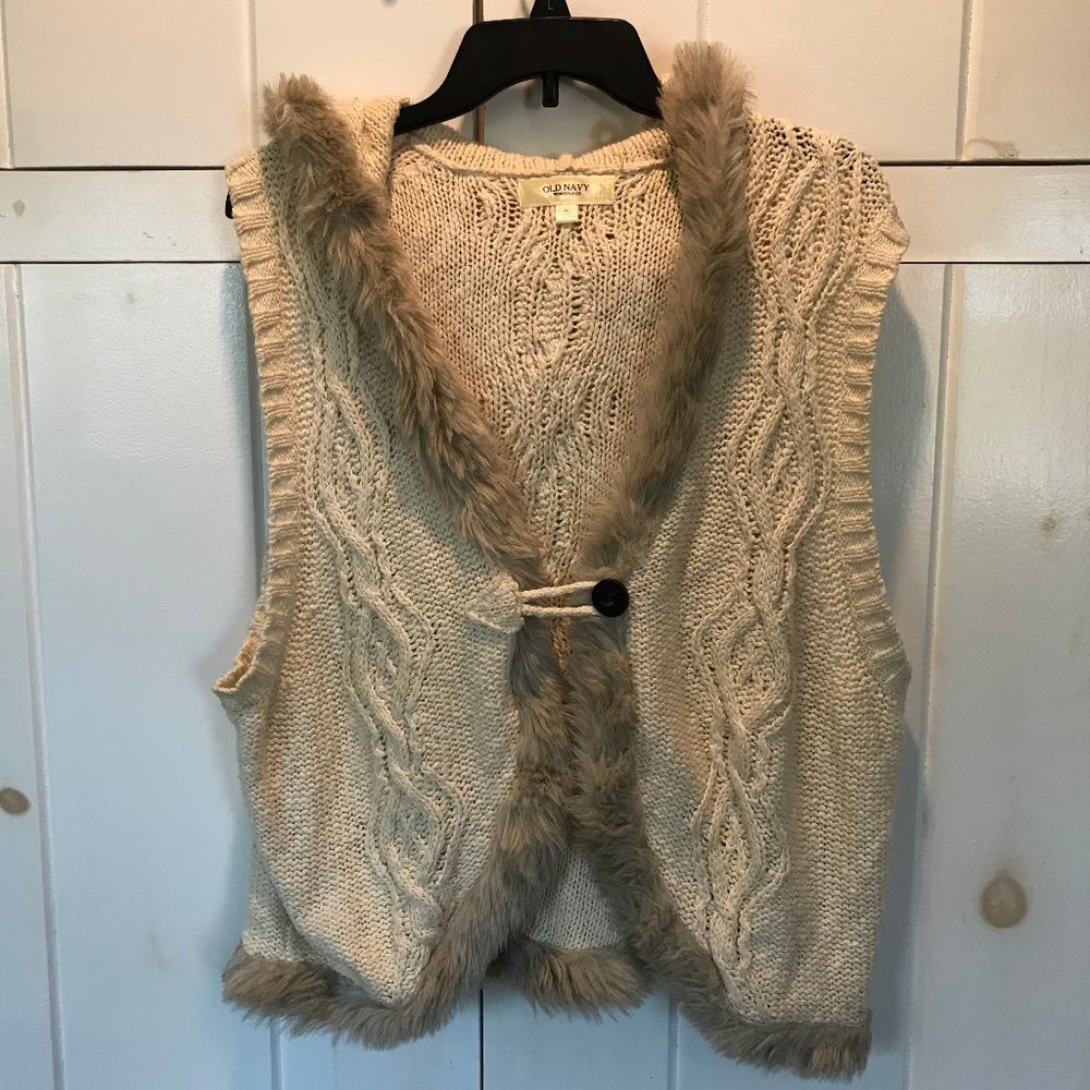 Old NAVY knit hovest with light brown faux fur, 2X